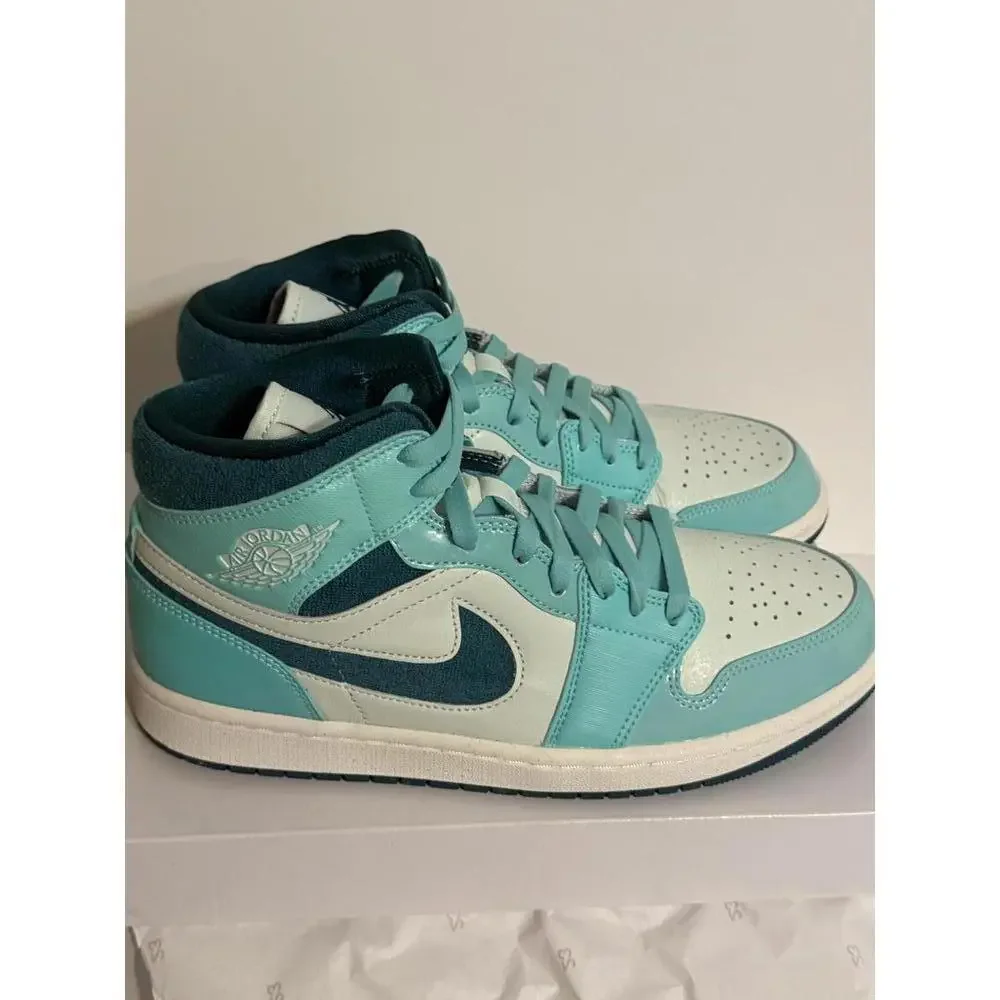 Jordan 1 Mid SE Chenille Bleached Turquoise Teal Aqua Womens 9.5 NWT Box - Picture 6 of 12